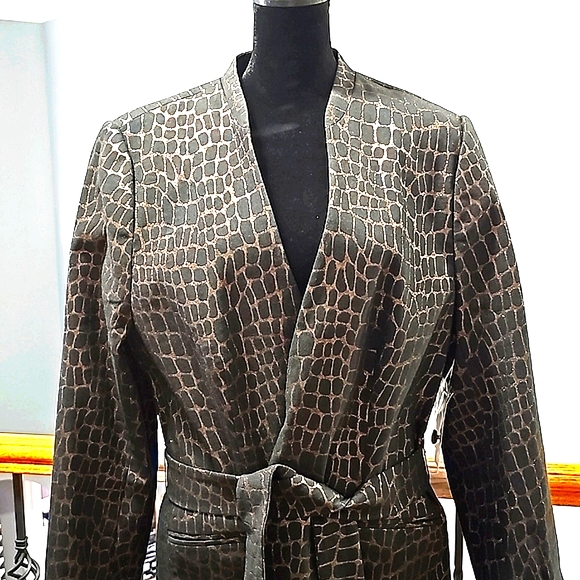 Blazer Jacket - Picture 2 of 4